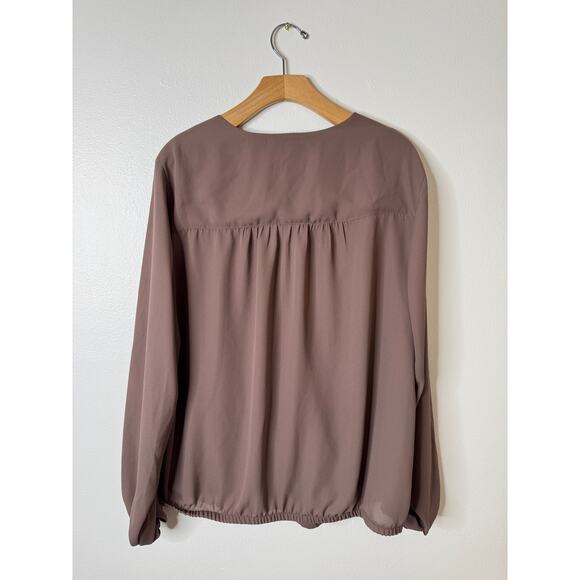 NWOT Torrid Plus 2X Deep Taupe Long Sleeve Georgette Surplice Blouse - Picture 9 of 11